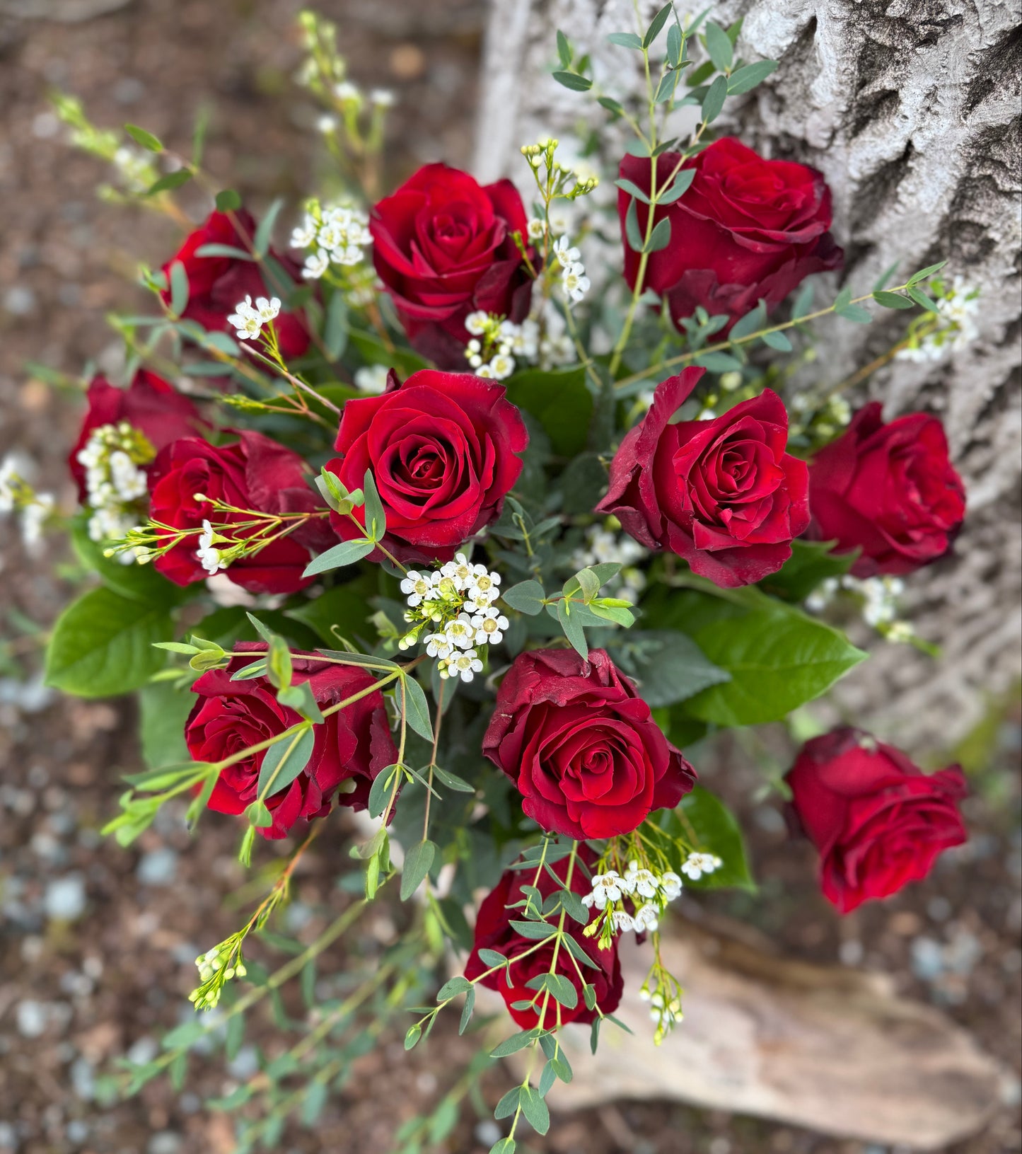 Hand-tied Bouquet Dozen Roses