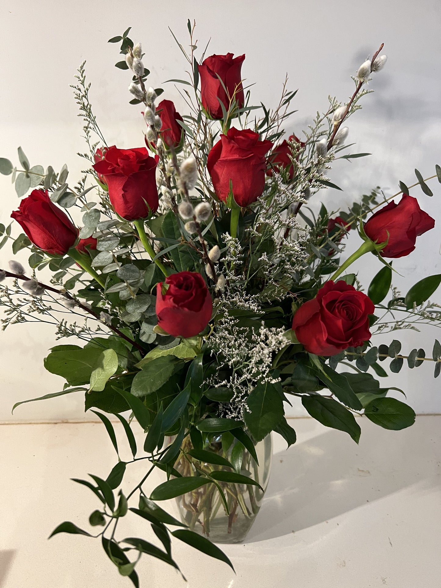 Vase Arrangement Dozen Roses