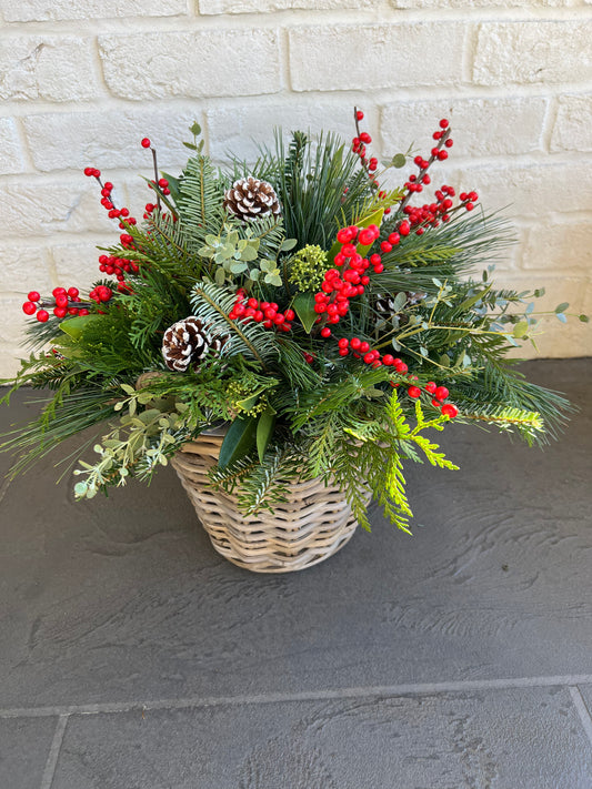 Indoor/Outdoor Christmas Basket
